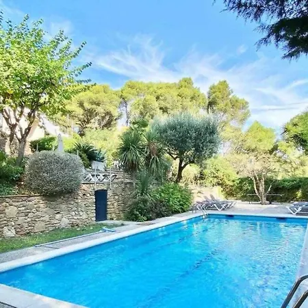 Lujosa Casa Con Piscina Privada