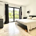 Lujosa Casa Con Piscina Privada ベグール