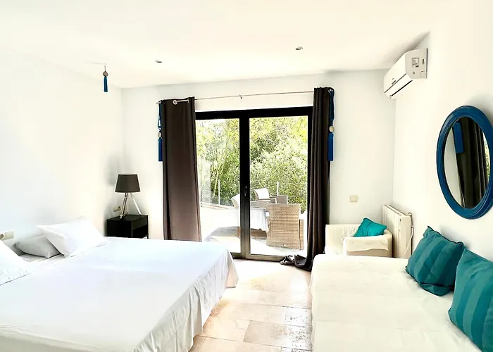Lujosa Casa Con Piscina Privada Villa *