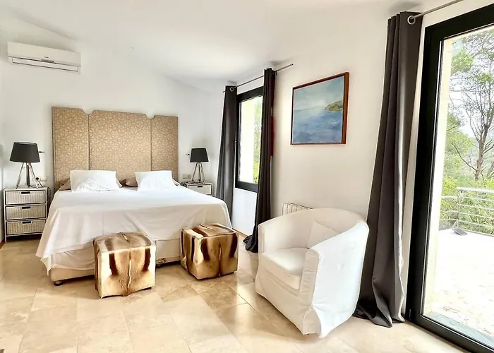 Lujosa Casa Con Piscina Privada Villa *